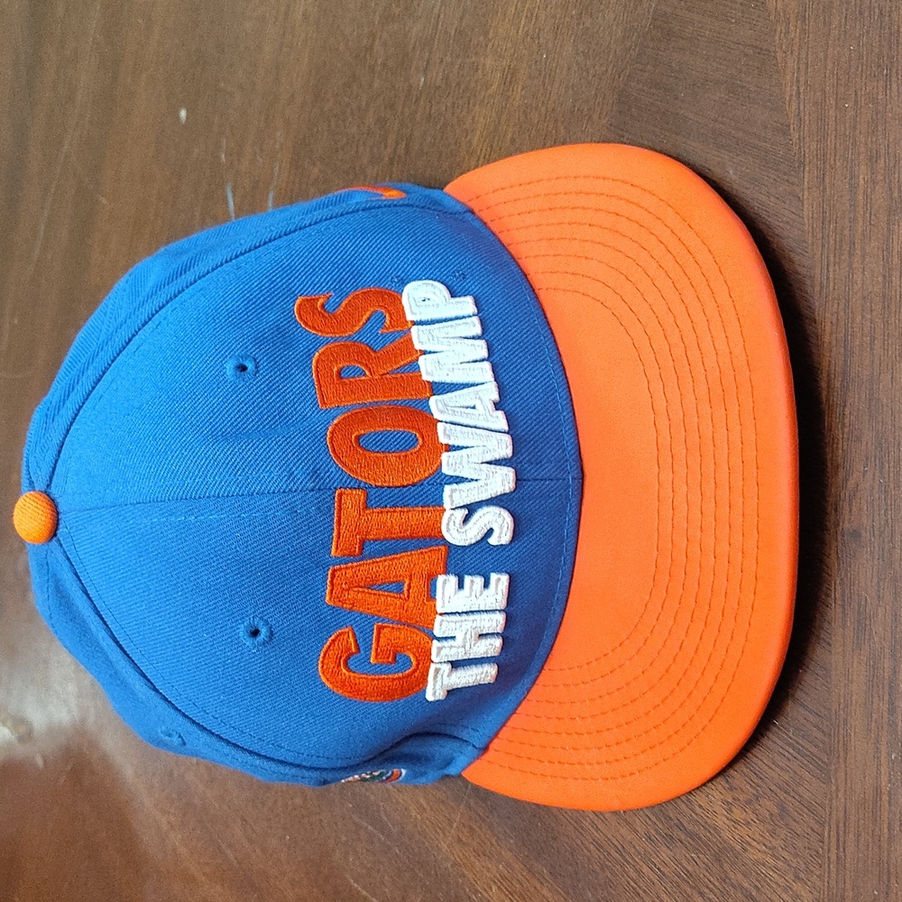 Nike Florida gators men's snapback cap.